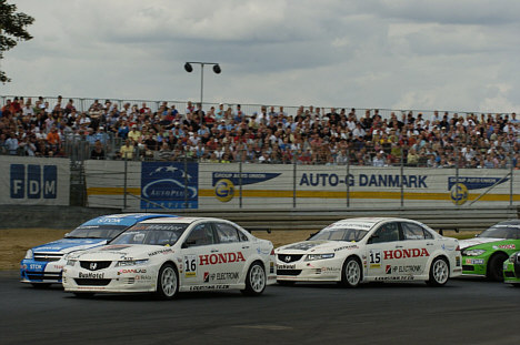 Hartmann Honda Racing foran det store publikum.